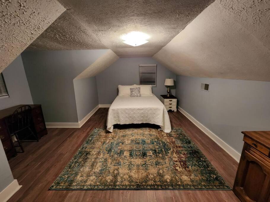 Spacious Family Farmhouse Pikeville Esterno foto